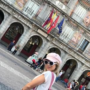 Meet your Posher, Valeria